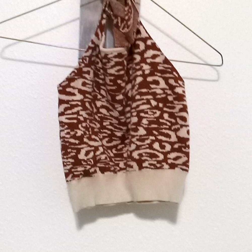 Halter Crop top Backless Tie up around the neck